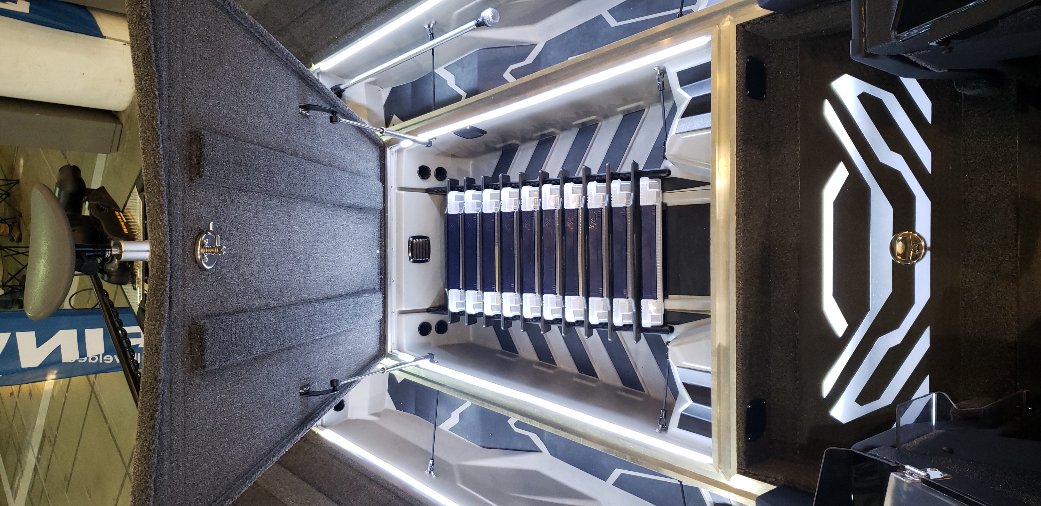 685 Sport Angler DC - Photo 3